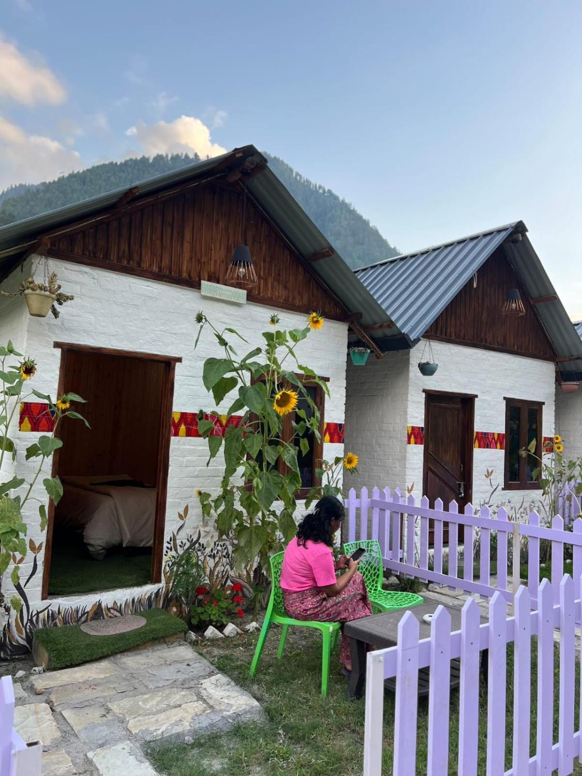 Himtrek Stay Kasol Eksteriør bilde