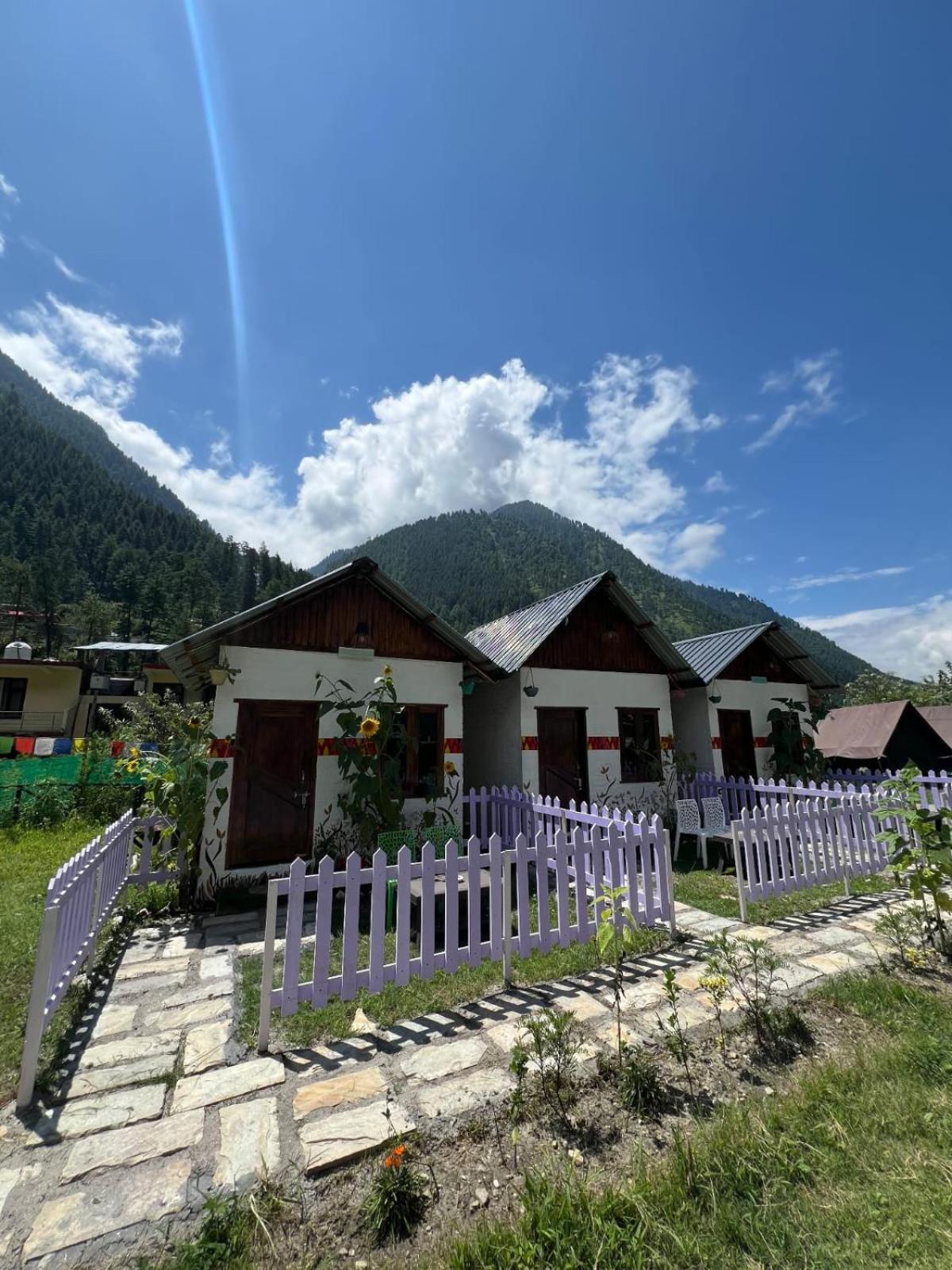 Himtrek Stay Kasol Eksteriør bilde